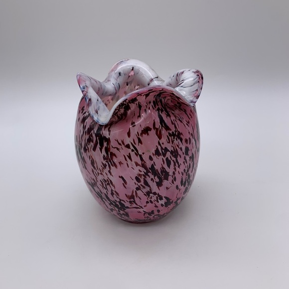 Beautiful Vtg. Rose Pink & Multi Colored Hand Blown Small Art Glass Vase 5” - Picture 7 of 15